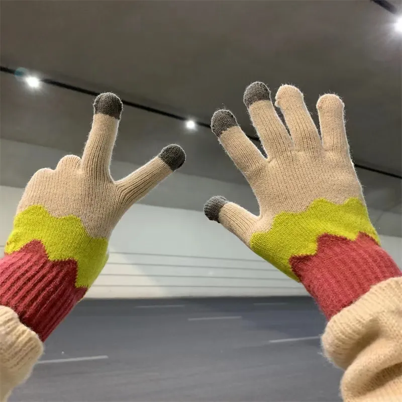 TUCANO Knit Gloves Women's-10