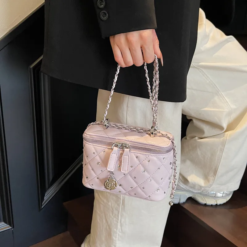 Fitchell Crossbody Bags-10