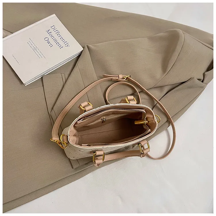 Fitchell PU Handbag Regular Women's White/Blue/Black/Pink-4