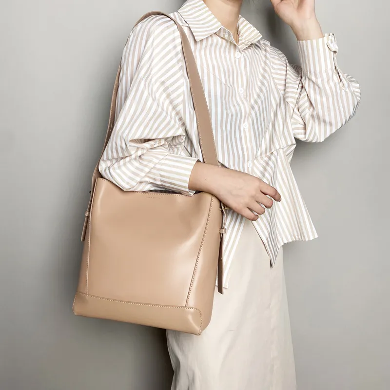 Fitchell Cow Leather Niche Design Minimalist Style Shoulder Bag Women's-5