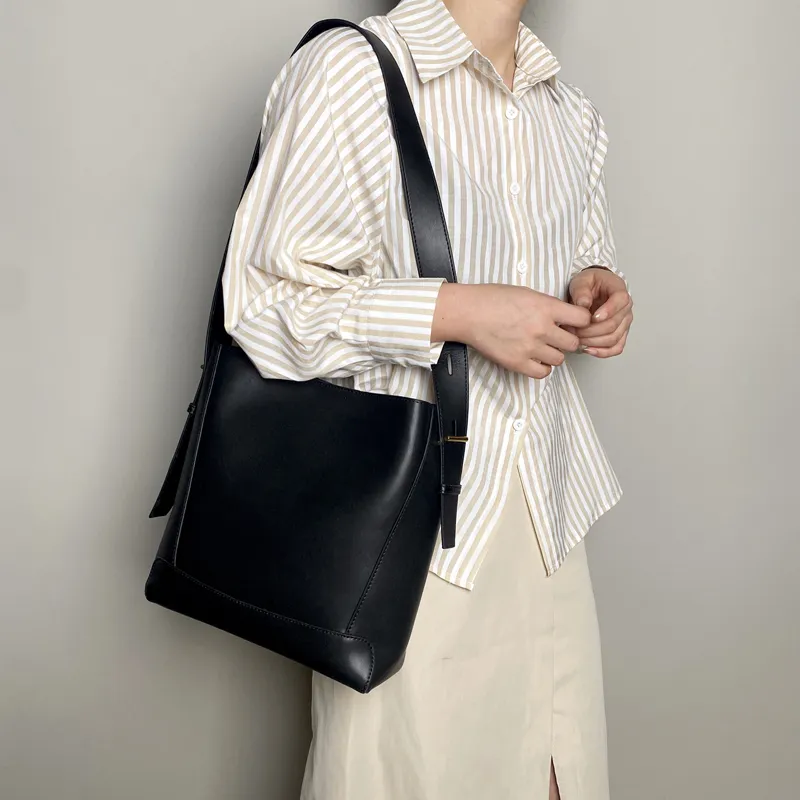 Fitchell Cow Leather Niche Design Minimalist Style Shoulder Bag Women's-14