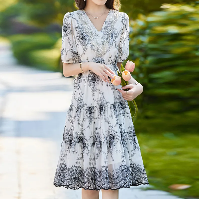 Mapping Short-Sleeved Dresses Women's White Base Black Floral-2