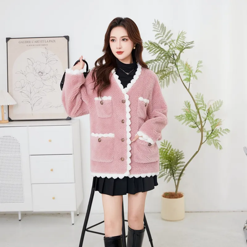 KAISER Furs Women's-18