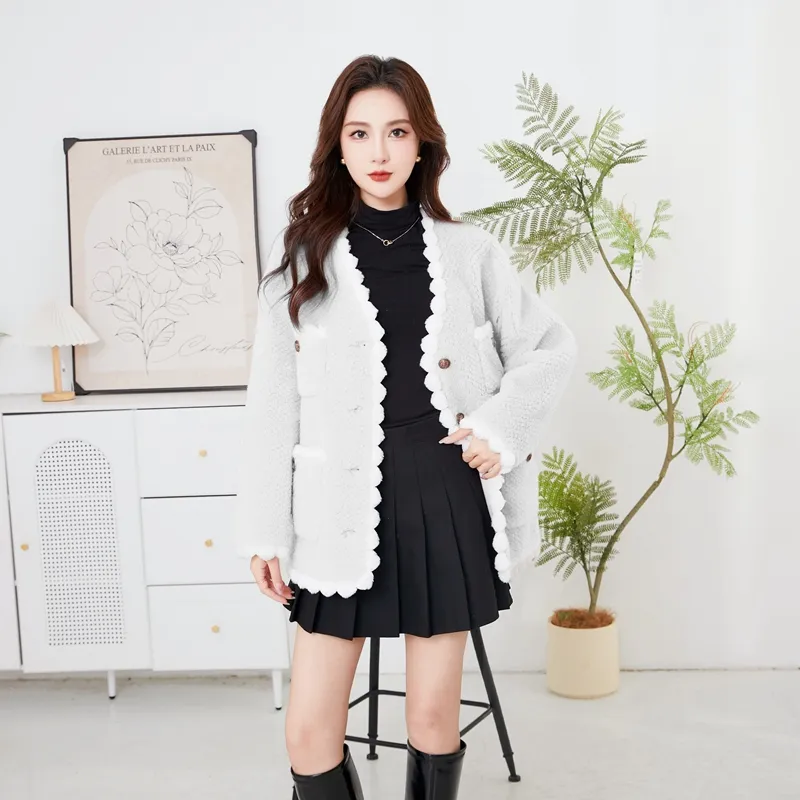 KAISER Furs Women's-7