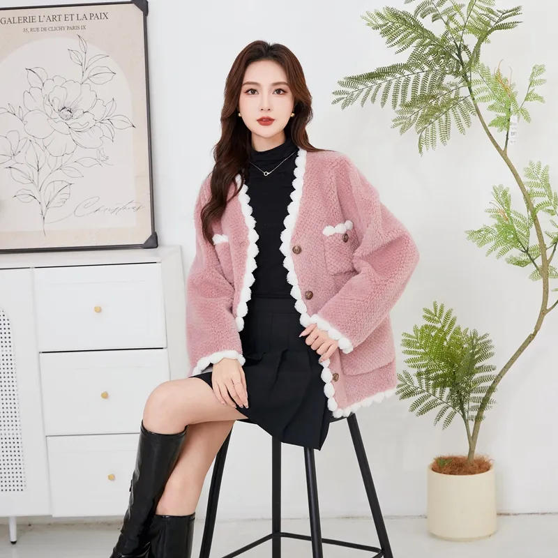 KAISER Furs Women's-16