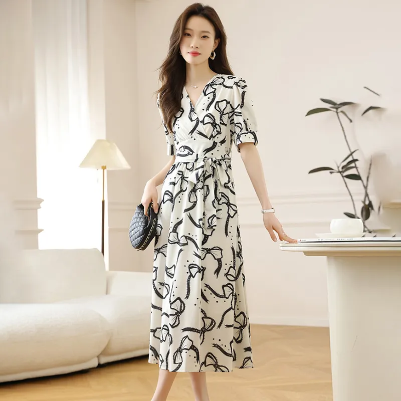 KUNZHUDAXIANG Short Sleeved Dress Women's Apricot Single Item-6