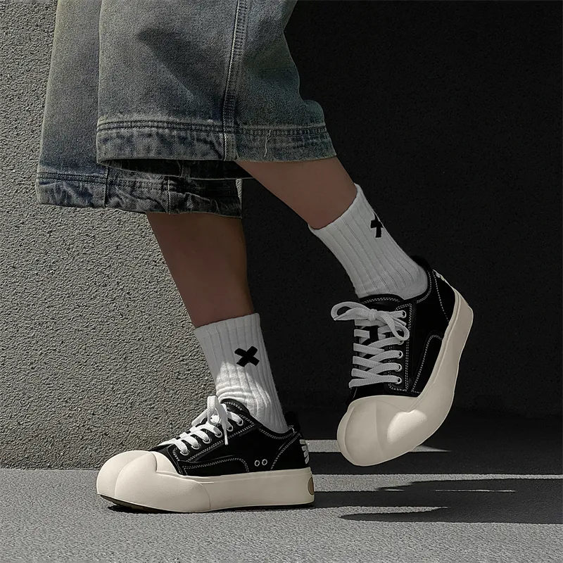 PAVEA Anti Slip Wear Resistant Low Top Skateboard Shoes Unisex-5