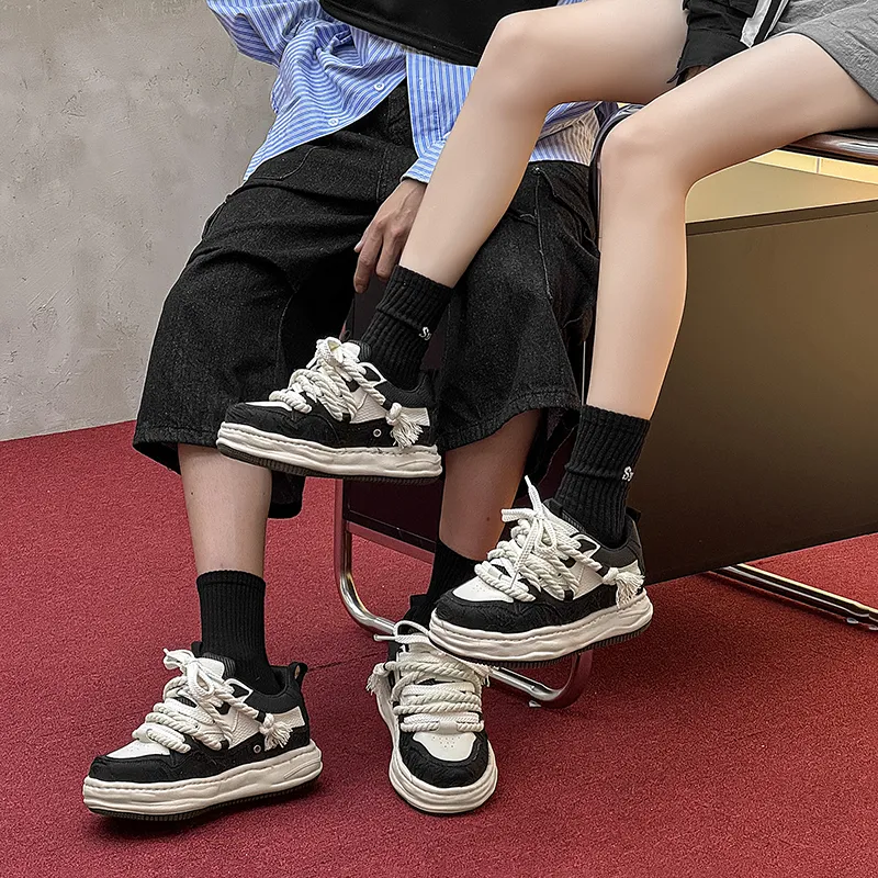 PAVEA Dissolve Collection Anti Slip And Wear Resistant Height Increasing Low Top Skateboard Shoes Unisex Black White-1