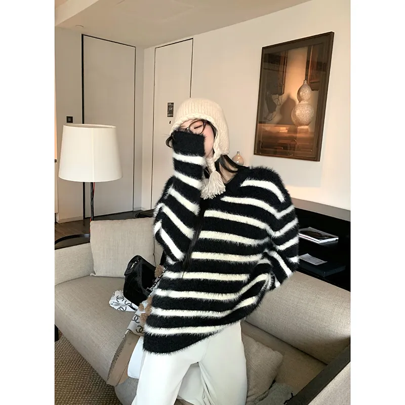 EKOOL Sweaters Women's Black White Stripes-3