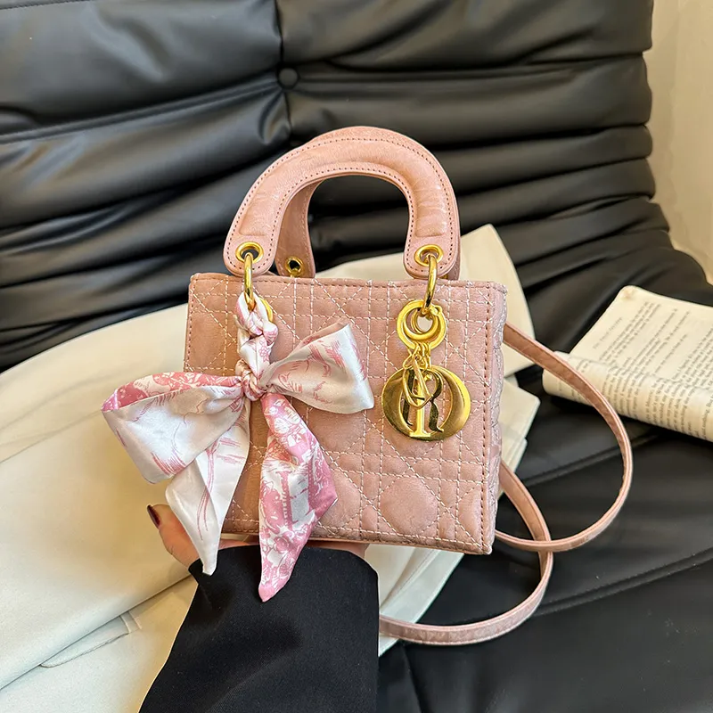 Gerlanx Pu One Shoulder Handbag Women's Multicolor-47