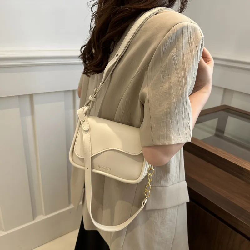 Gerlanx Crossbody Bags-8