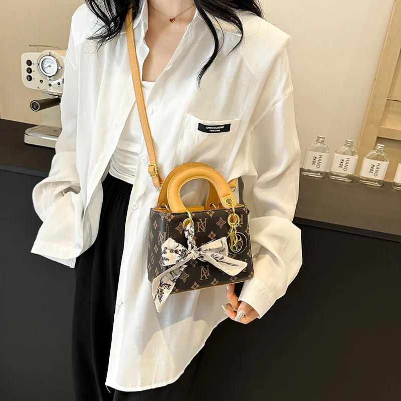 Gerlanx Pu One Shoulder Handbag Women's Multicolor-17
