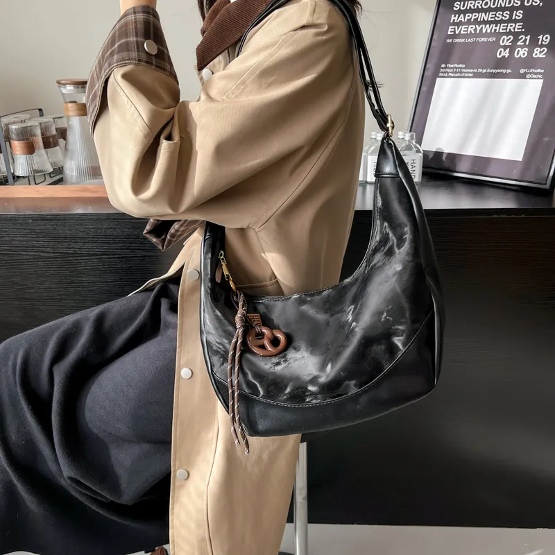Gerlanx Pu Crossbody Bag Small Size Women's White/Black/Pink/Brown-16