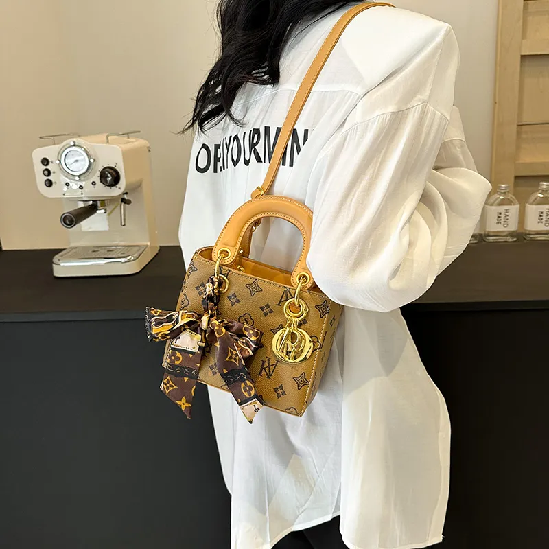 Gerlanx Pu One Shoulder Handbag Women's Multicolor-13