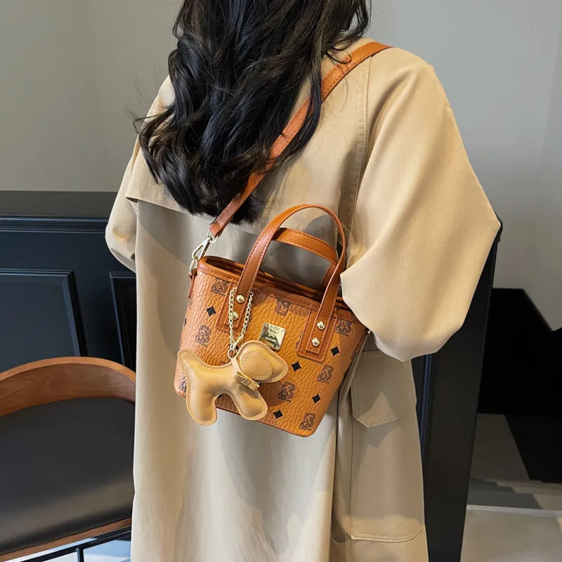 Gerlanx PU Crossbody One Shoulder Handbag Regular Women's New Brown/Girly Pink/Ecru/Black-1