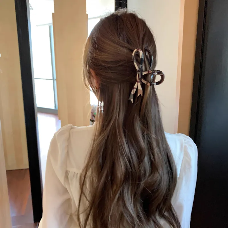 Peach Tea Acrylic Hair Clips Women's-6