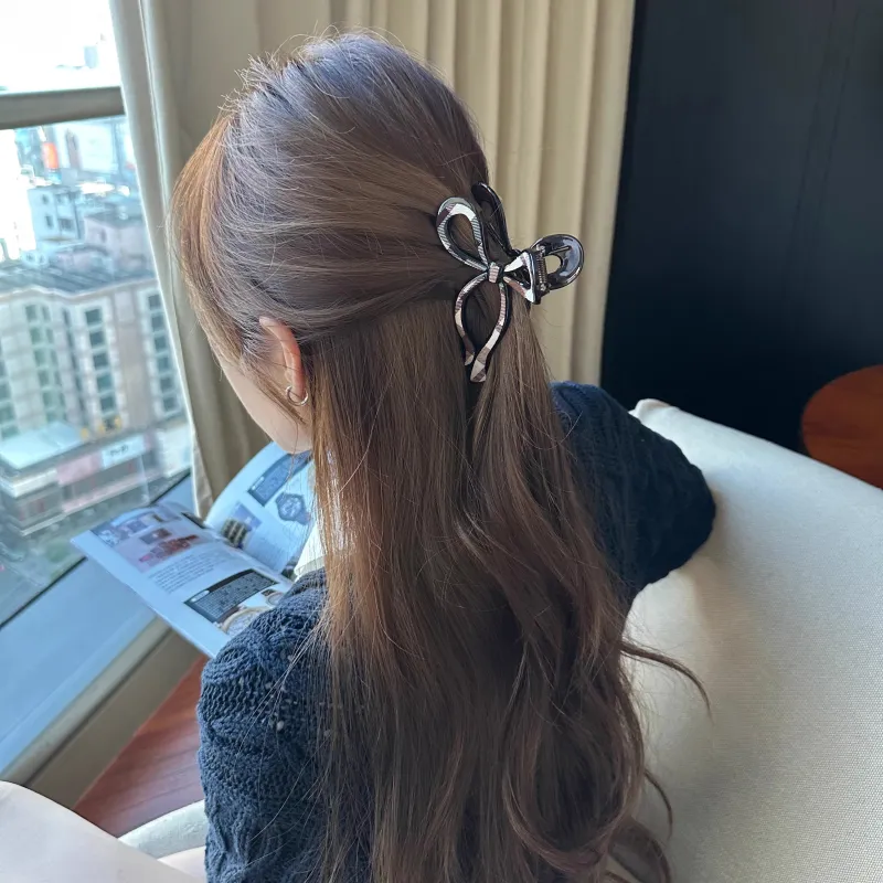 Peach Tea Acrylic Hair Clips Women's-1