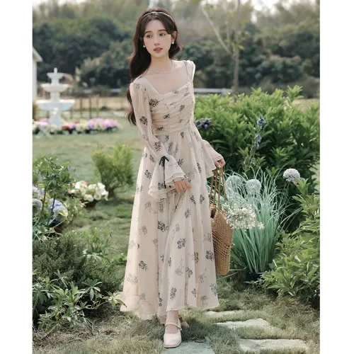 MM Long Sleeved Dresses Women's Apricot