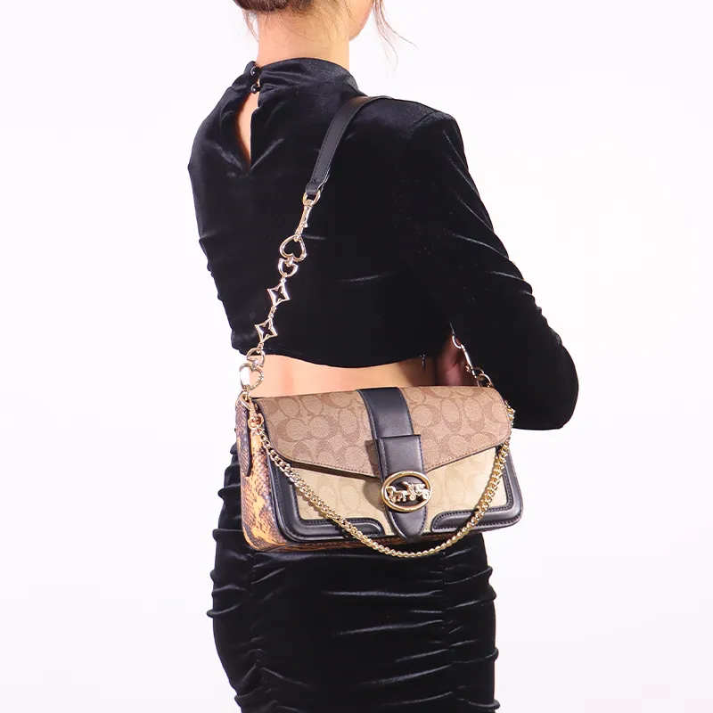 Gloya Metal Bag Accessory Women's Gold Tone-19
