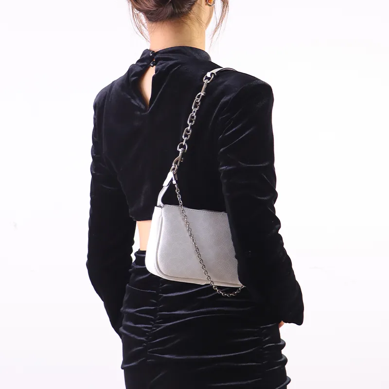Gloya Metal Bag Accessory Women's Silver-11