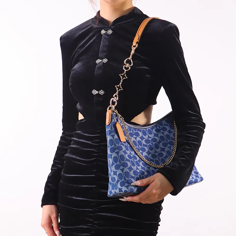 Gloya Alloy Bag Accessory Women's Gold Tone-6