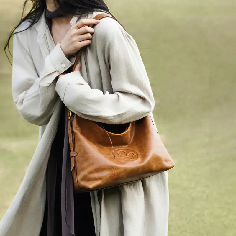 KAISER Top Grain Oil Wax Cow Leather Tote One Shoulder Bag Genuine Leather Women's Bag Regular Women's Amber/Black-5