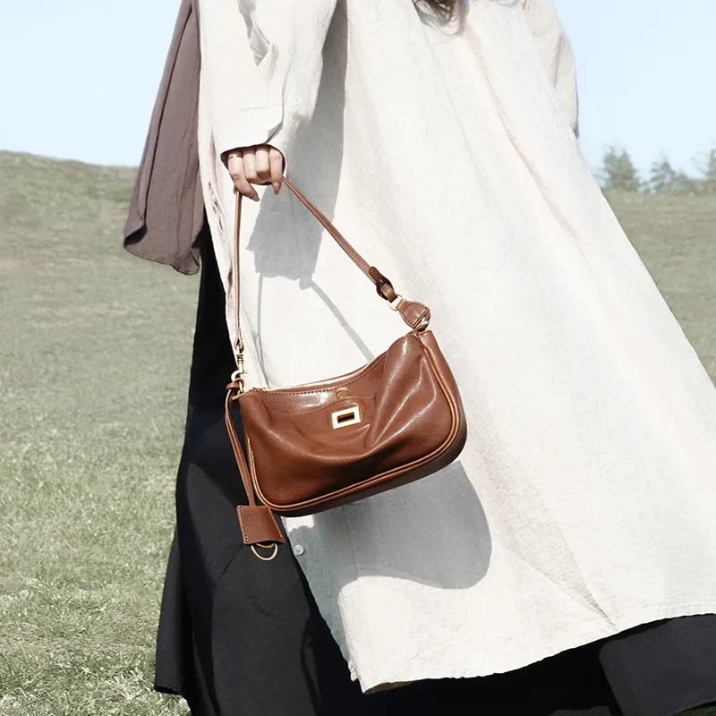 KAISER Shoulder Bags-4