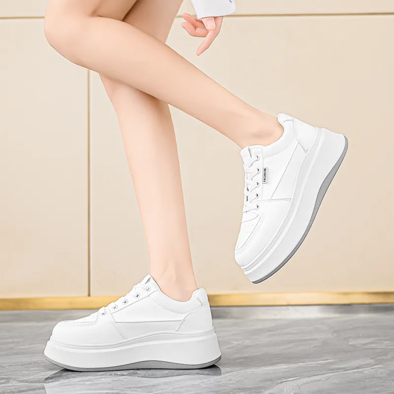 EASTERN CAMEL Slip Resistant Waterproof Cushioning Abrasion Resistant Low Top Skateboard Shoes Women's-6