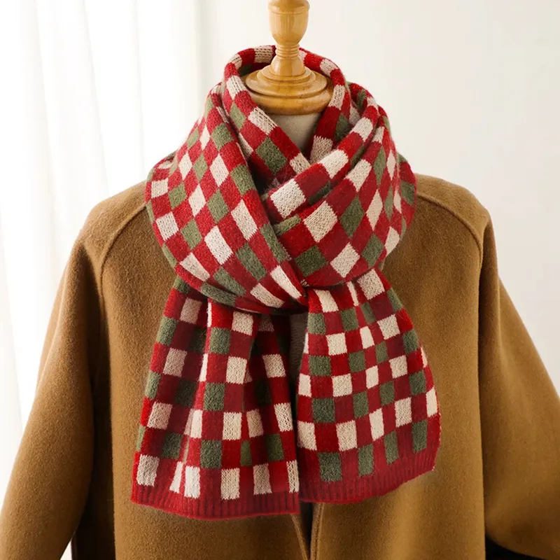 Narandu Yarn Knit Scarves Women's Red Green White Small Plaid-4