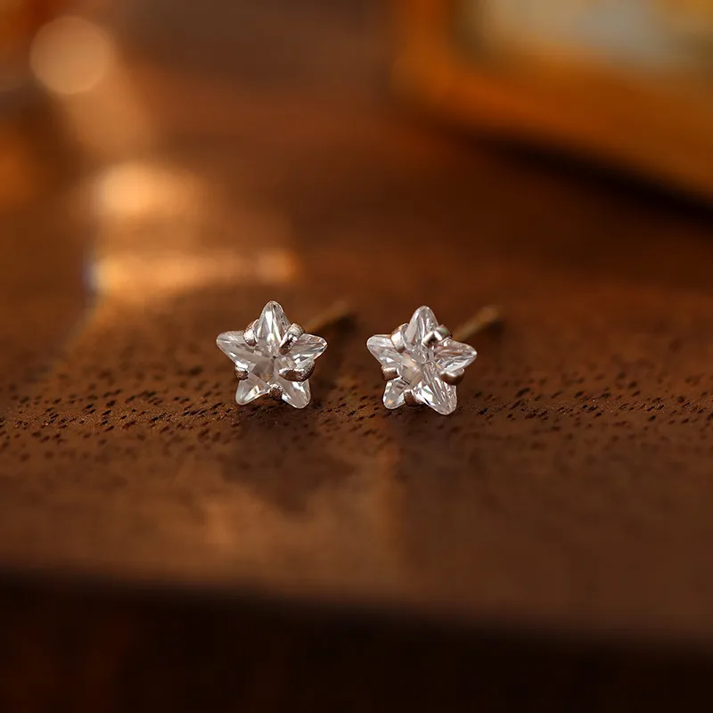 Brilliant Heart S990 Silver Stud Earrings Women's-1