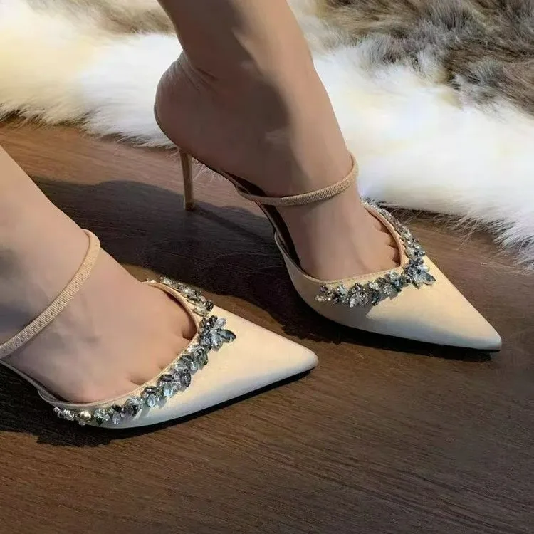 Xingdiman Wrap toe Slippers Women's Ivory-5