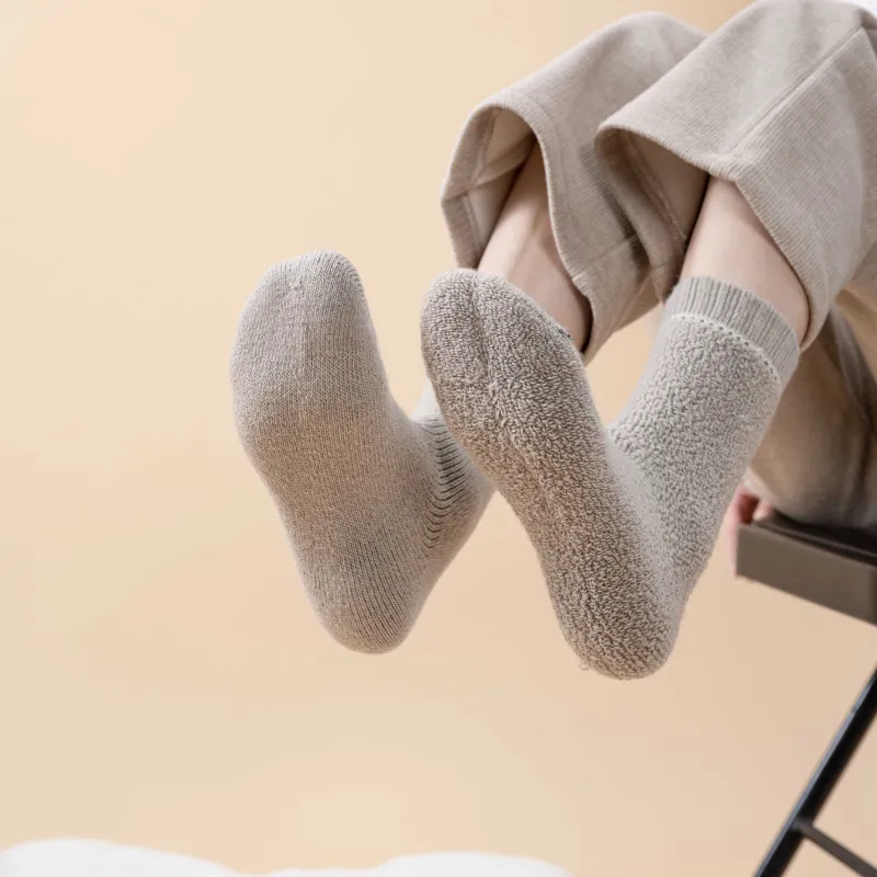 MIIOW Mid Calf Socks Unisex 5 Pack-1