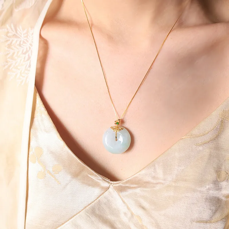 Clear Snow Glutinous Jade Necklaces Unisex-1