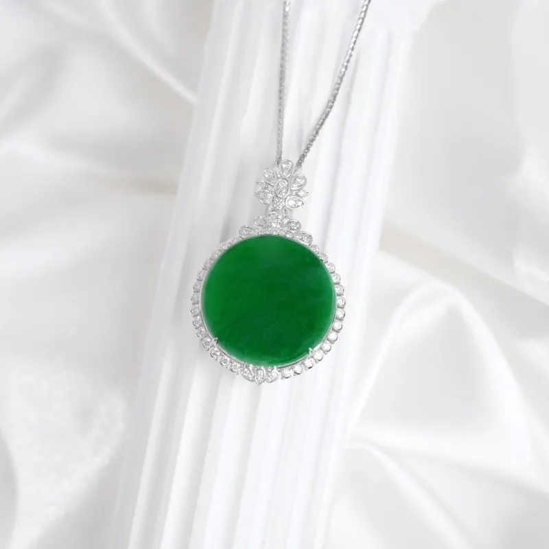 Clear Snow Ice Glutinous Jadeite Necklaces Unisex-4