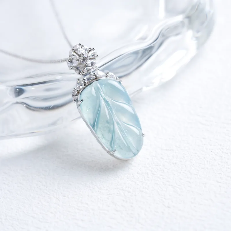 Clear Snow Ice Glutinous Necklaces Unisex-3