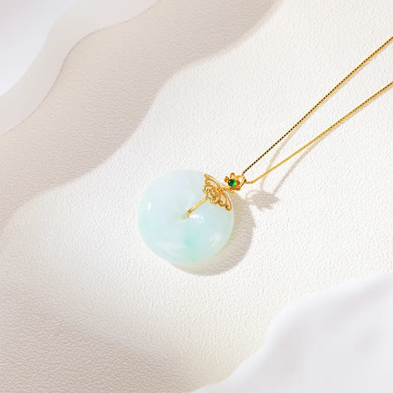 Clear Snow Glutinous Jade Necklaces Unisex-3