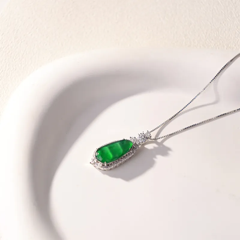Clear Snow Ice Glutinous Necklaces Unisex-3