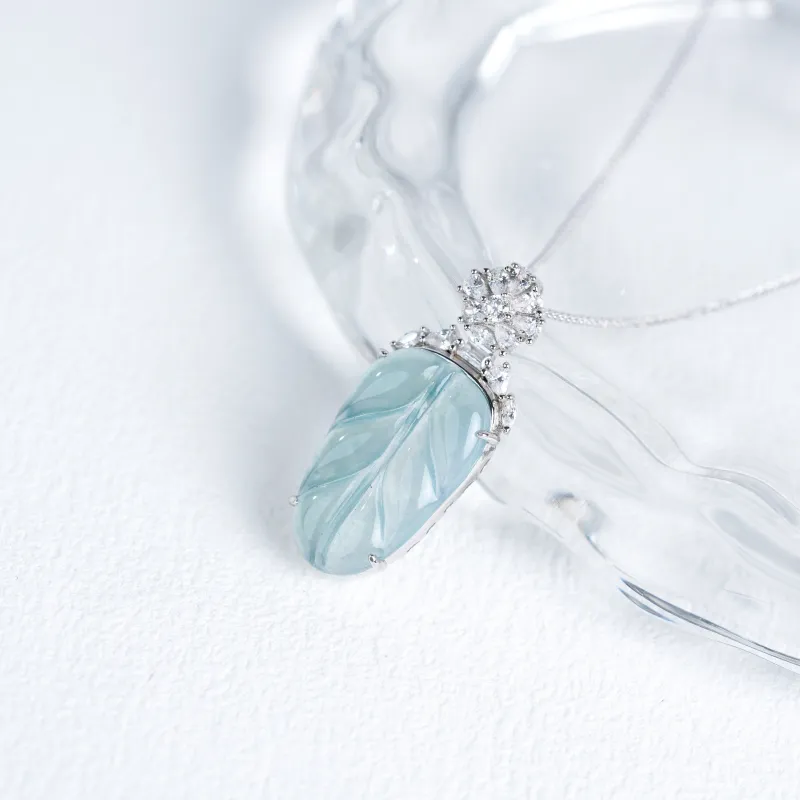 Clear Snow Ice Glutinous Necklaces Unisex-2