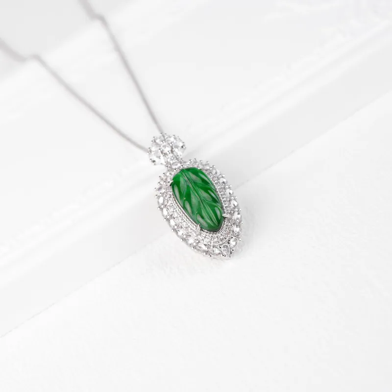 Clear Snow Ice Glutinous Jadeite Necklaces Unisex-5