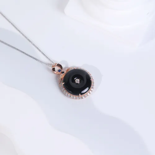 Clear Snow Glutinous Jade Necklaces Unisex