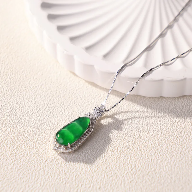 Clear Snow Ice Glutinous Necklaces Unisex-4