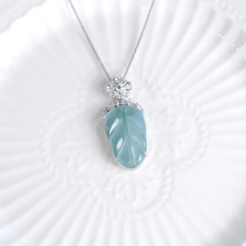 Clear Snow Ice Glutinous Necklaces Unisex-4