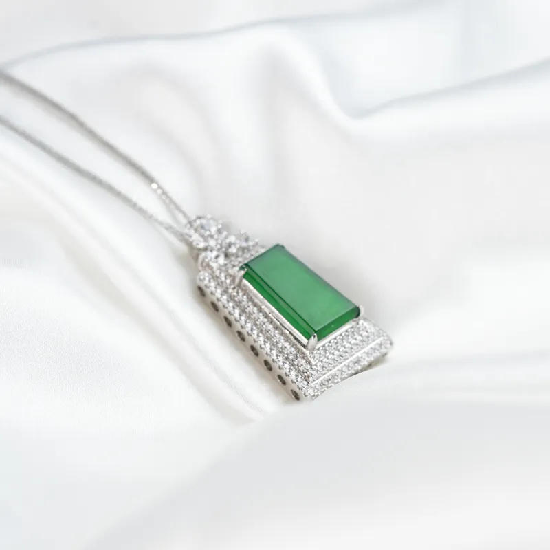 Clear Snow Ice Glutinous Jadeite Necklaces Unisex-7