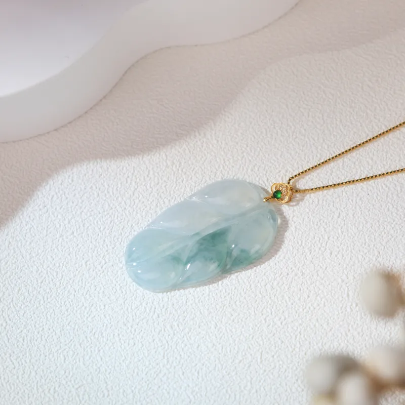 Clear Snow Ice Glutinous Women's Necklace Unisex-4