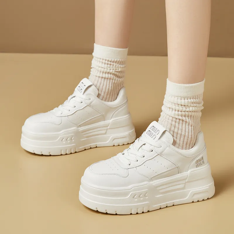 Bull Charm Low-Top Skateboard Shoes Women's-2