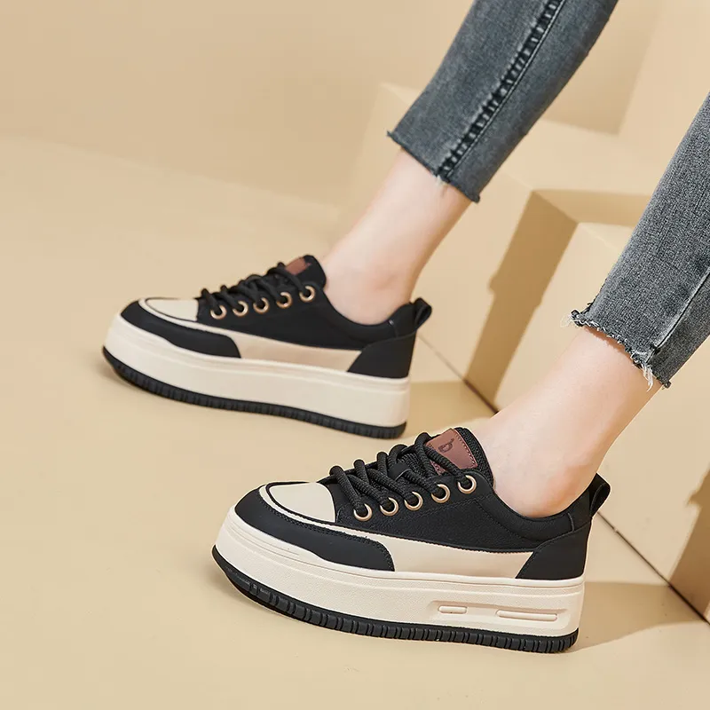 Bull Charm Abrasion-Resistant Slip-Resistant Low-Top Skateboard Shoes Women's-1