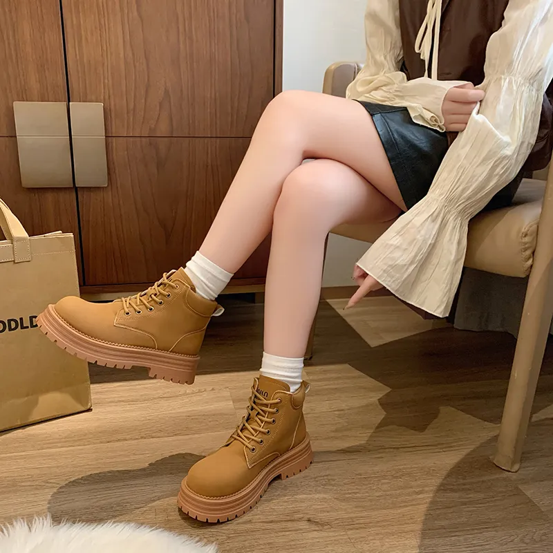 Bull Charm Short Martin Boot Women's-9