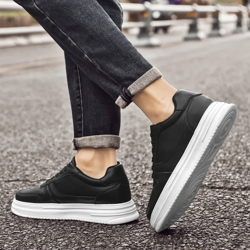 Bull Charm Low-Top Skateboard Shoes Men's-3