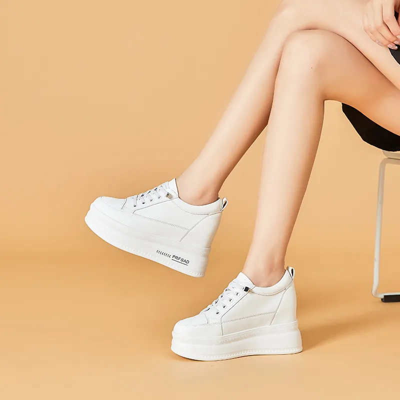 Bull Charm Low-Top Skateboard Shoes Women's-11