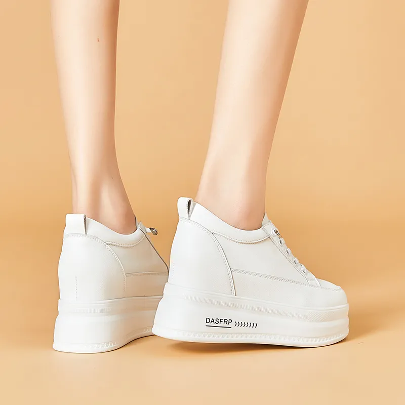 Bull Charm Low-Top Skateboard Shoes Women's-8